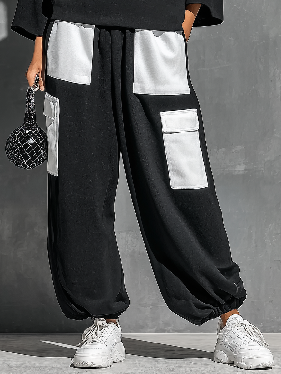 Conjunto de chándal de dos piezas para mujer, de punto de algodón negro, sudadera extragrande de cuello alto y manga 3/4 y pantalón cargo tipo jogger con puños elásticos y bloques de color blanco con bolsillos de parche MDZ0696G6YZJ