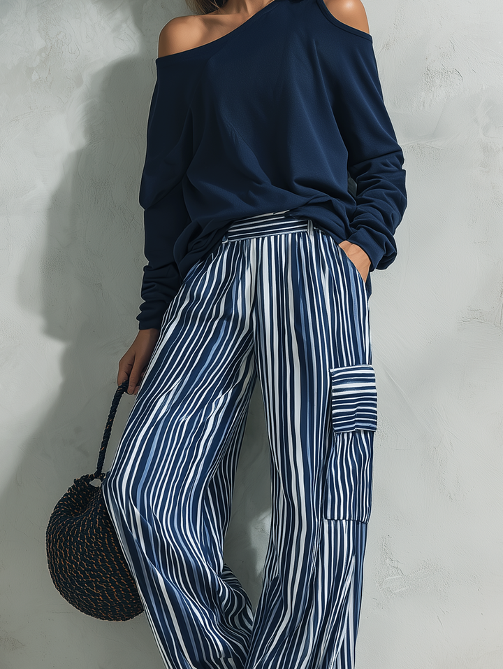 Conjunto informal de 2 piezas para mujer, top de manga larga en tejido de sudadera azul marino y pantalones tejidos de rayas azules y blancas MDZ2895G0LXY