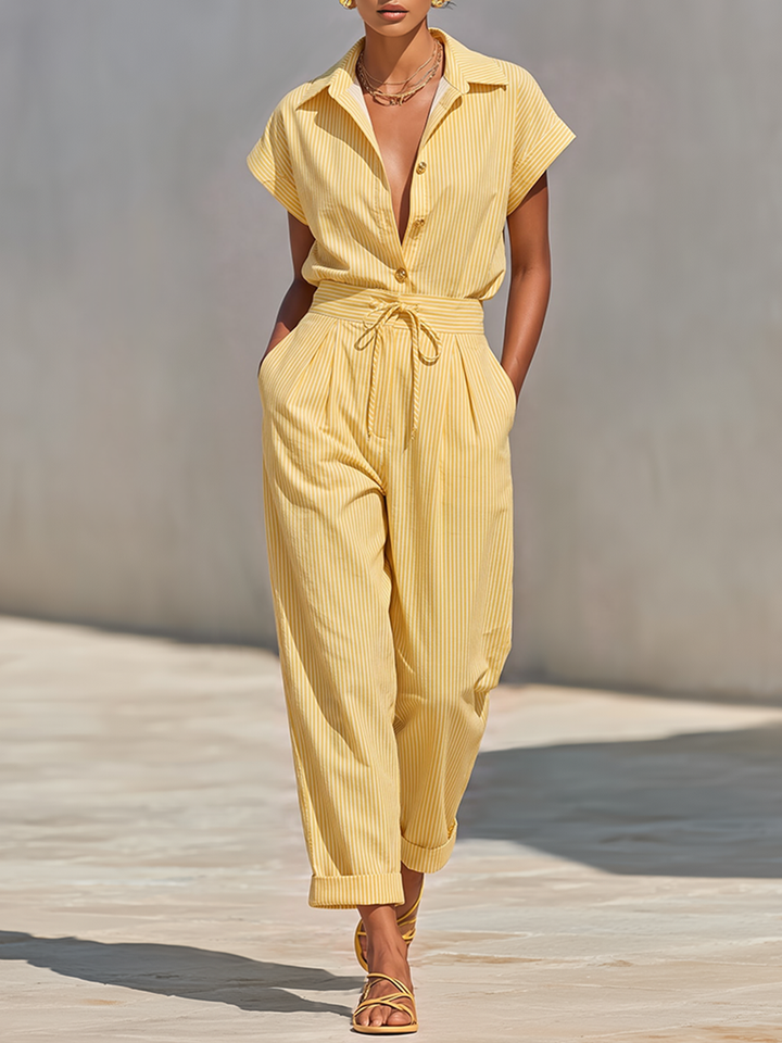 Conjunto de dos piezas para mujer, blusa de rayas verticales en limón con botones frontales y pantalón pitillo con bolsillos laterales, estilo casual-chic para la playa MDZ2203F4LYL